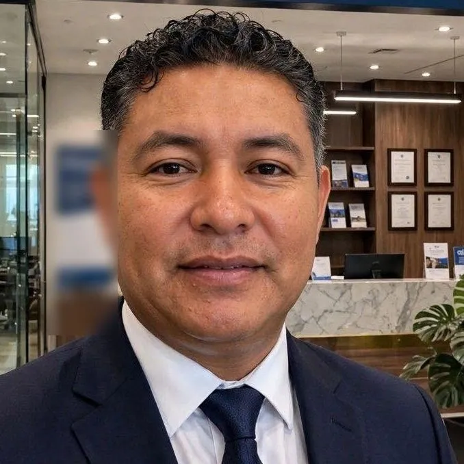 Jhon Mosquera, asesor de préstamos